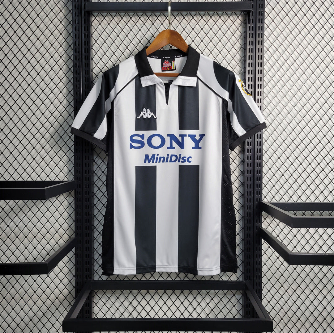 Juventus 1997/98 Home