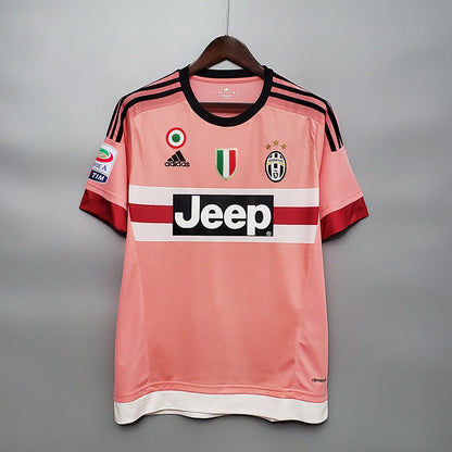 Juventus 2015/16 Away