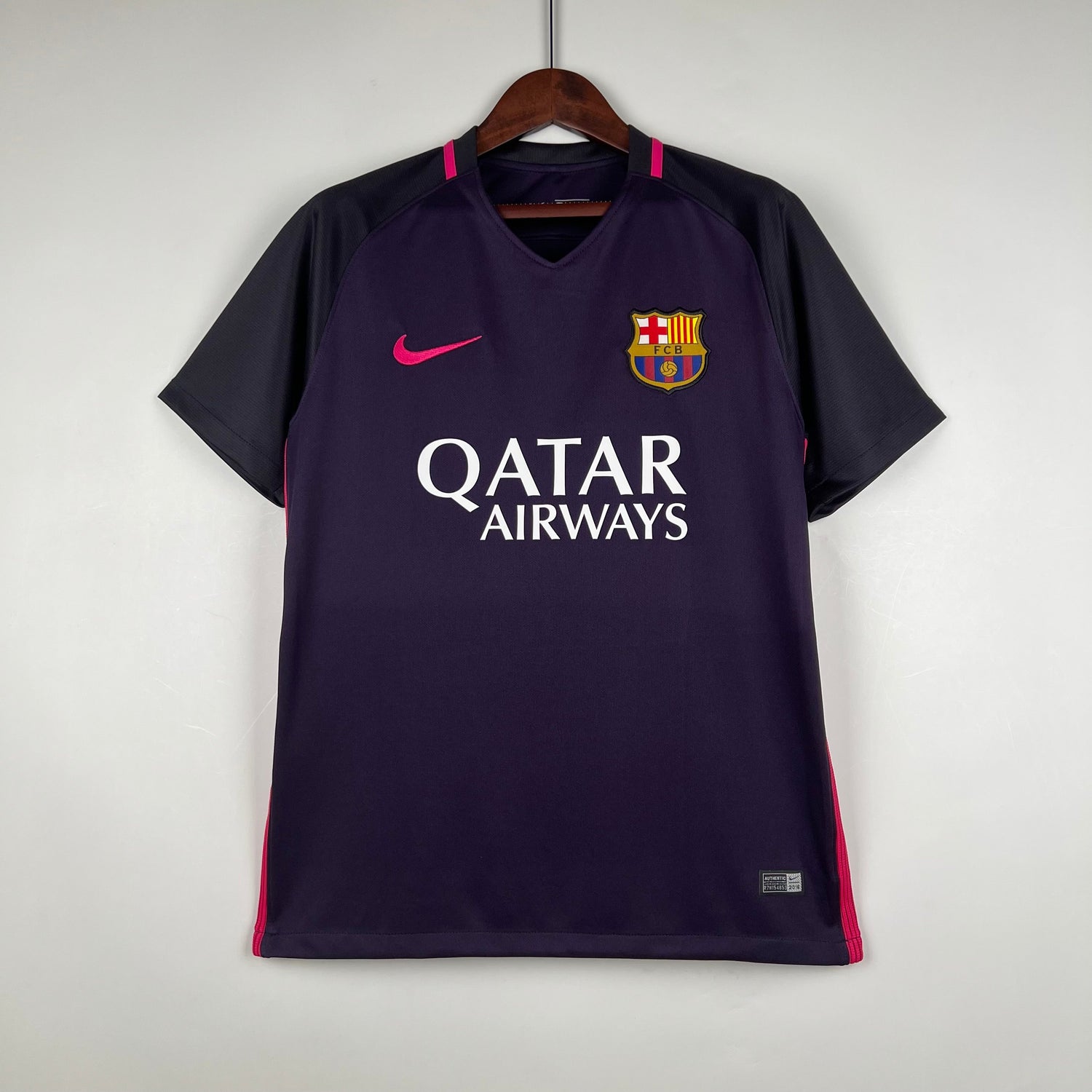 Barcelona 2016/17 Away