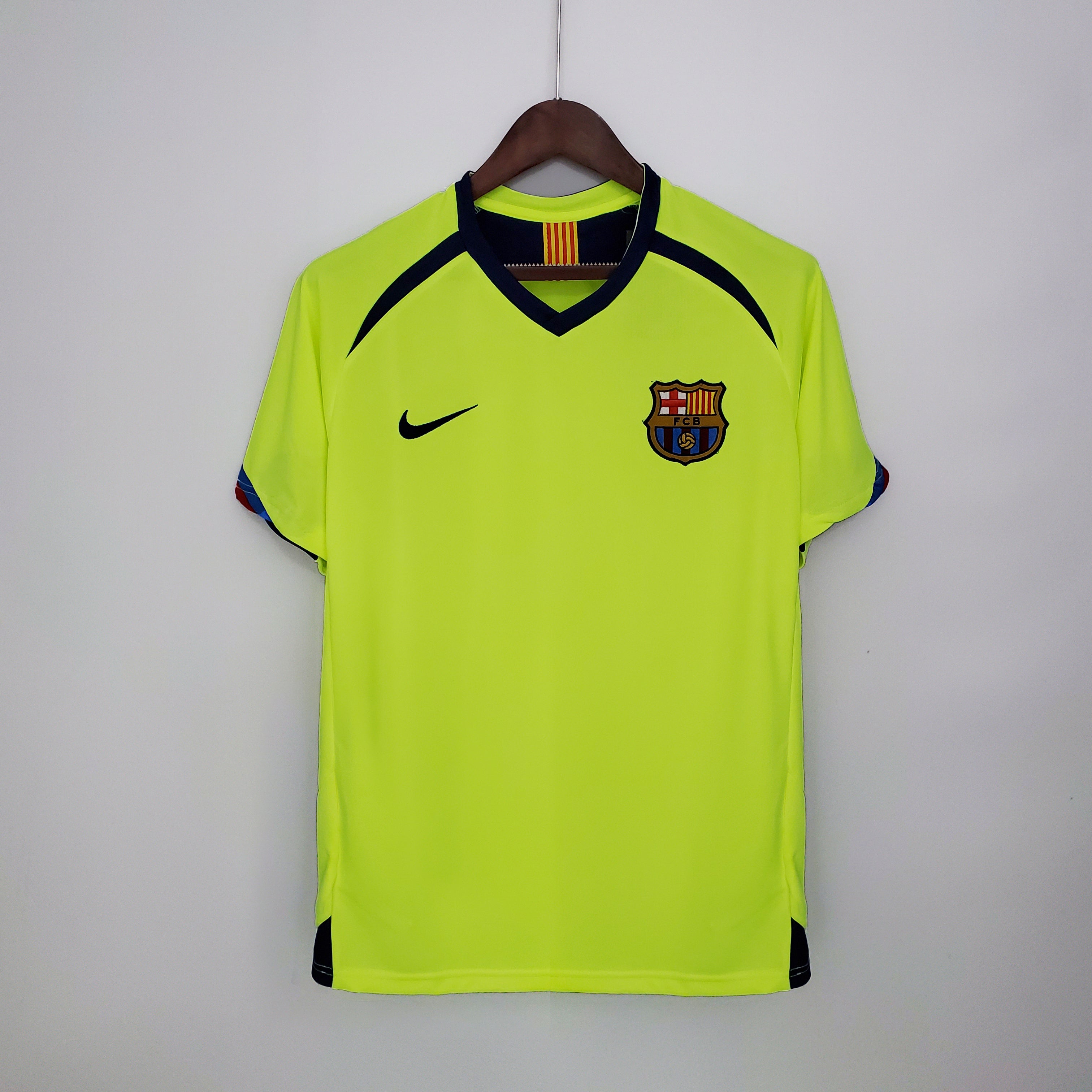 Barcelona 2005/06 Away